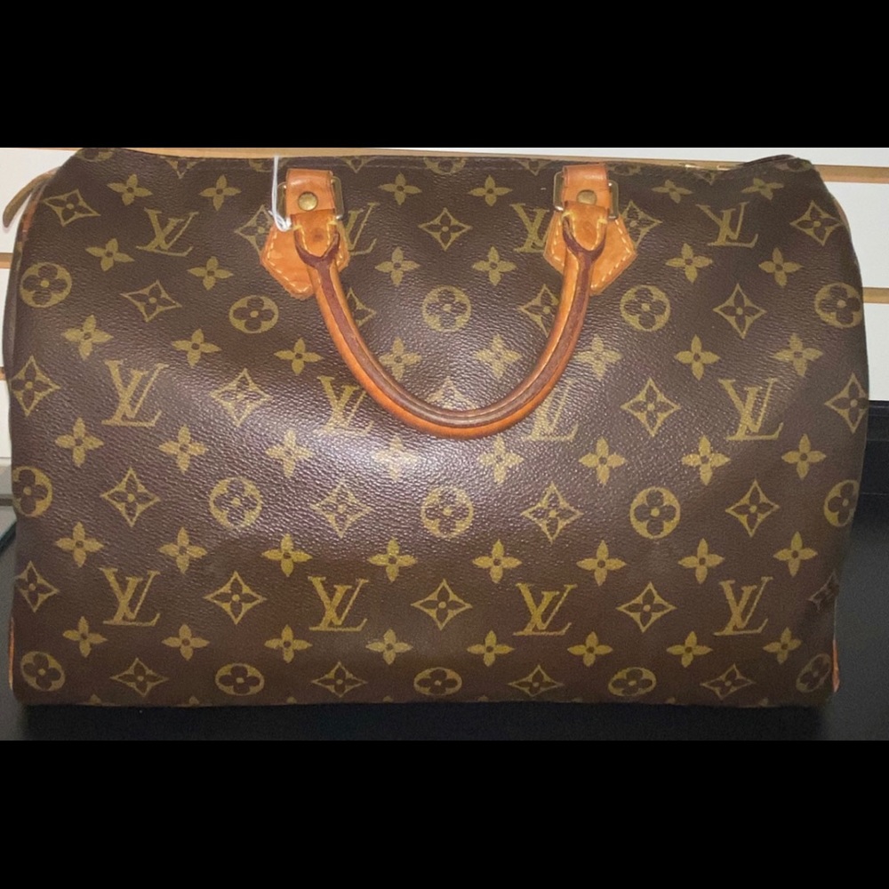 Louis Vuitton speedy 35 monogram